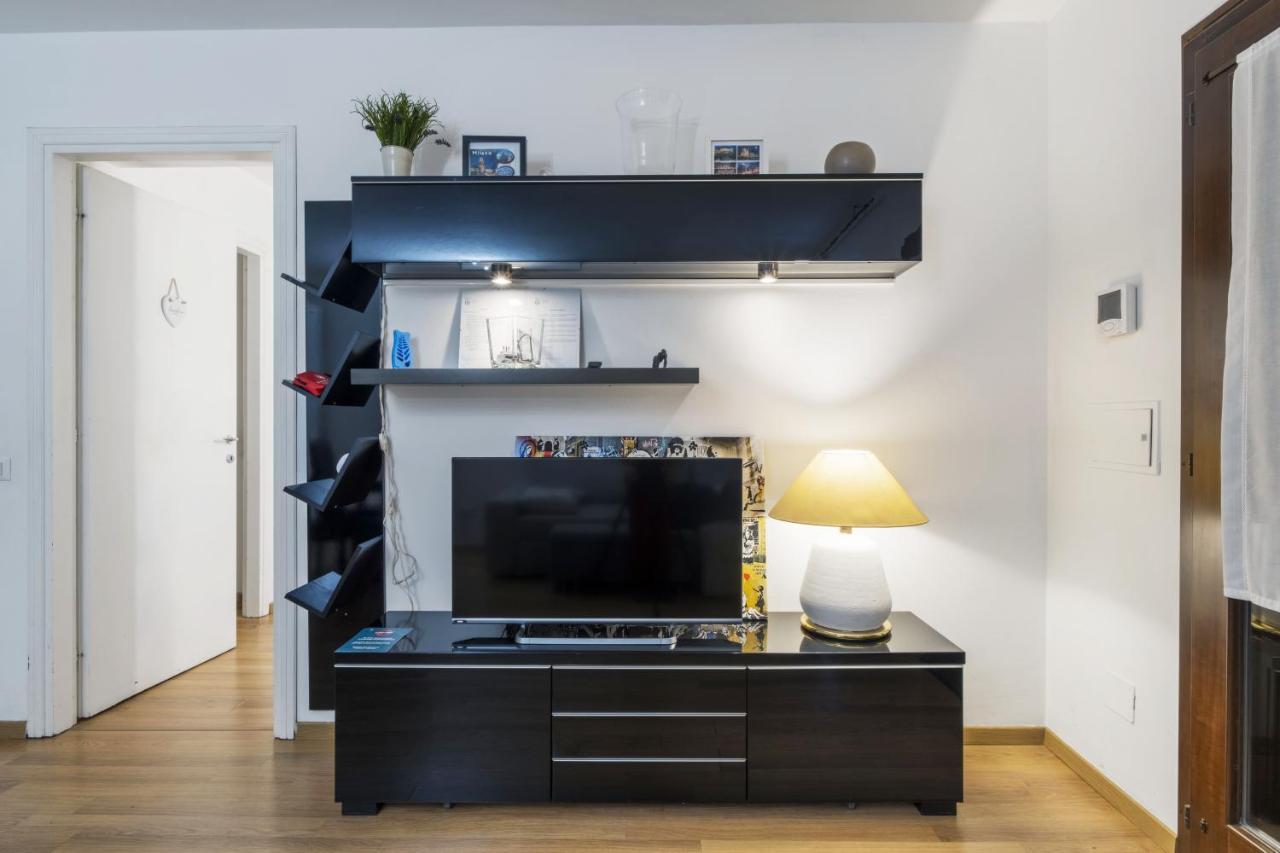Cozy & Comfy Apt In Navigli Area Mailand Exterior foto