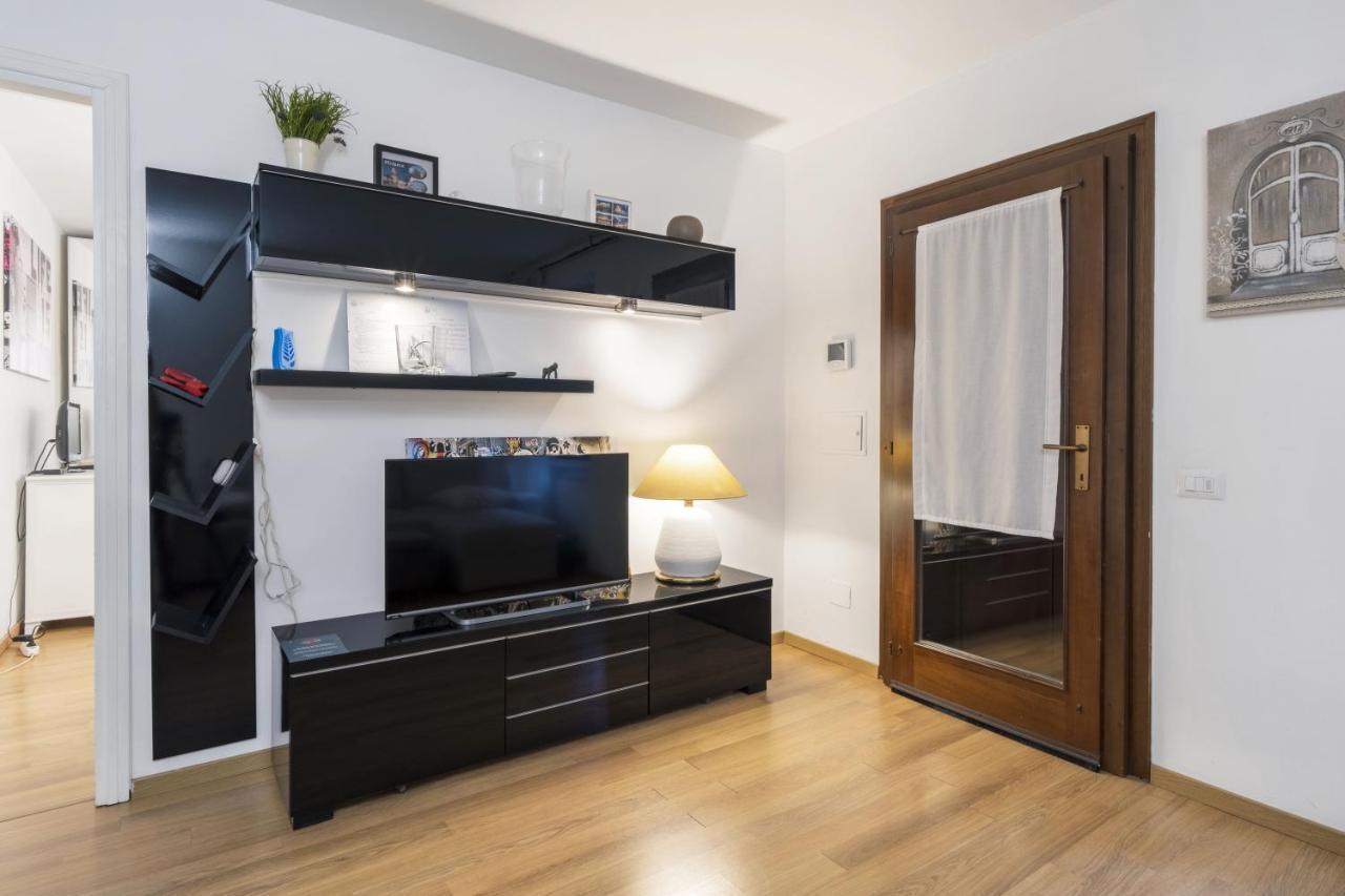 Cozy & Comfy Apt In Navigli Area Mailand Exterior foto